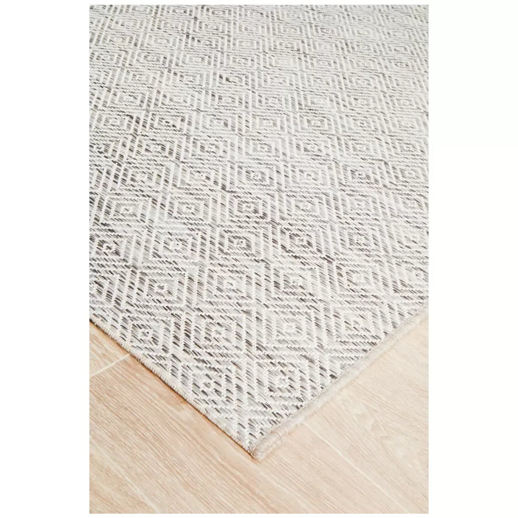 Terrace 5500 Rug 230 x 160cm Natural - Indoor/Outdoor Power Loomed Polypropylene