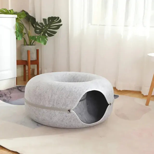 Interactive cat tunnel bed